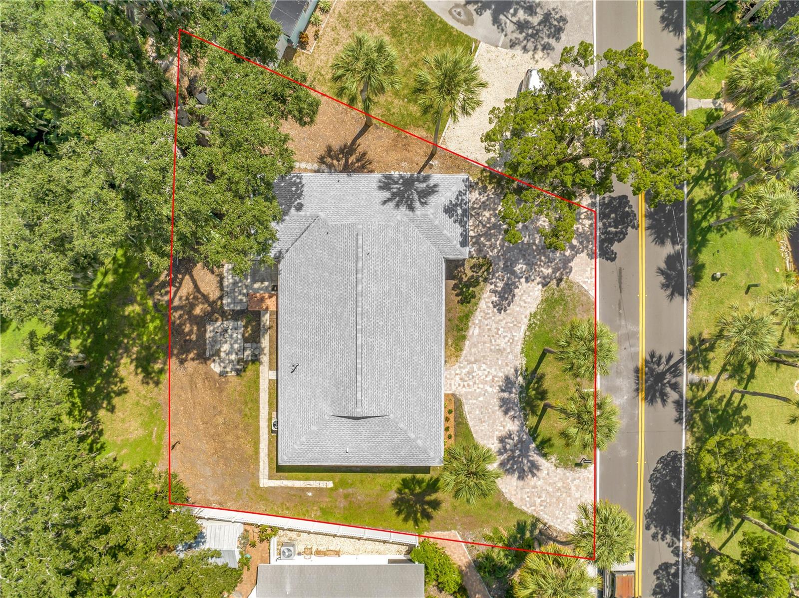 7204 GRAND BLVD — photo 2