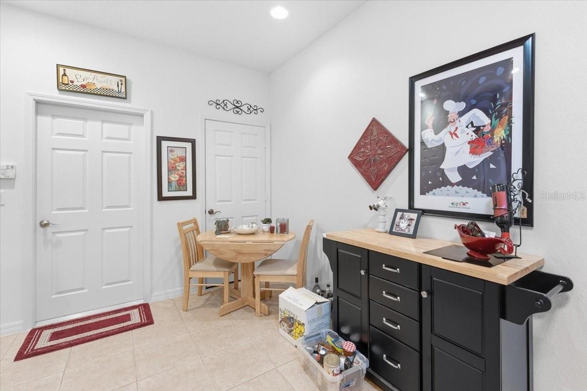 2063 BATELLO DR — photo 16
