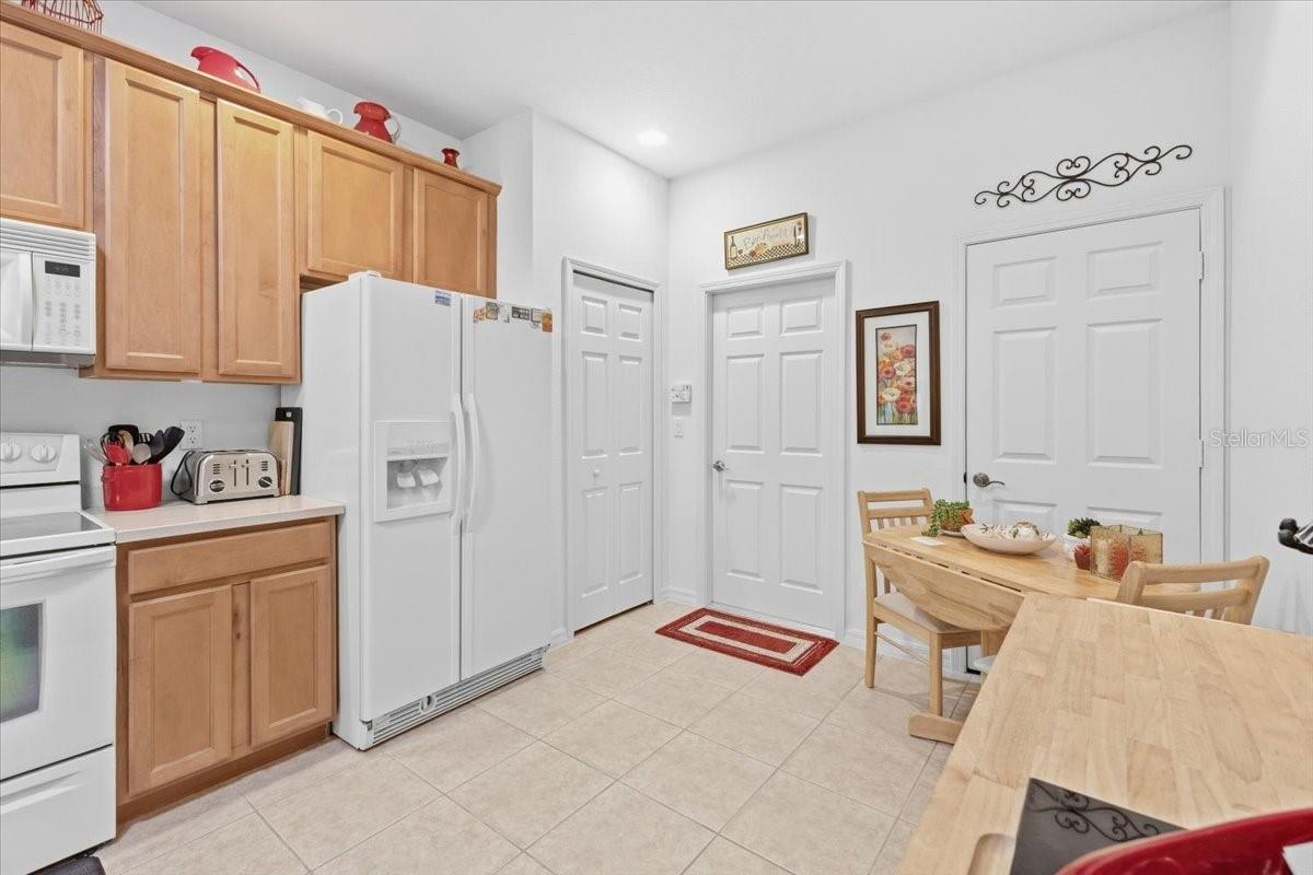 2063 BATELLO DR — photo 12