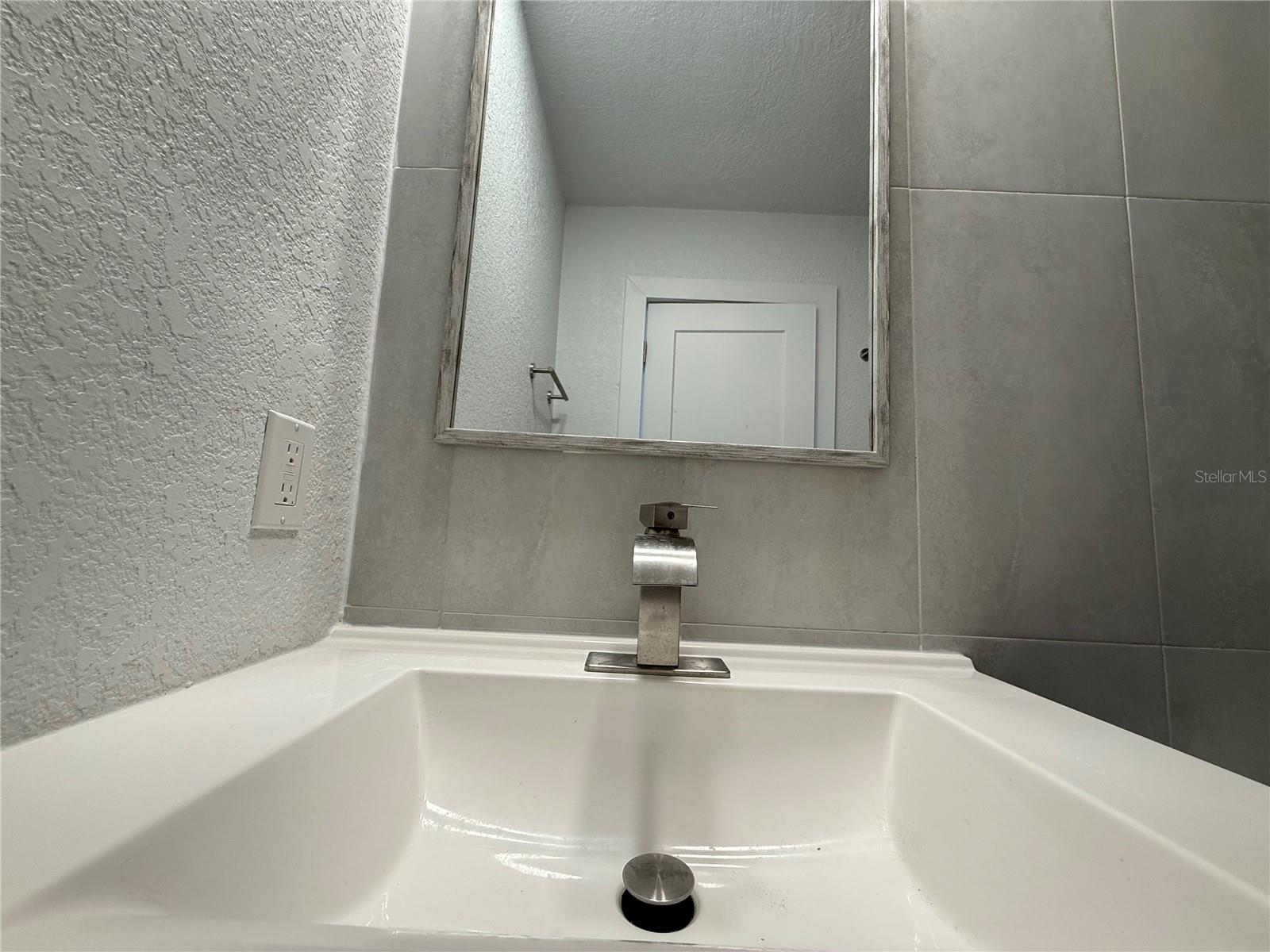 119 147TH AVE E #B — photo 10