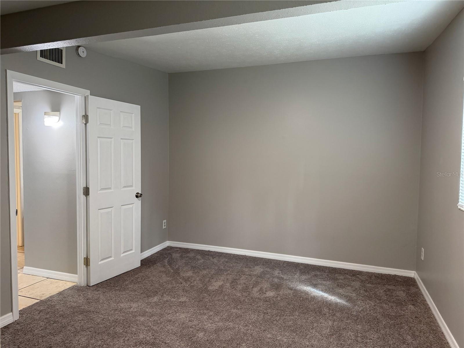 8707 N MANDARINE PL #B — photo 12