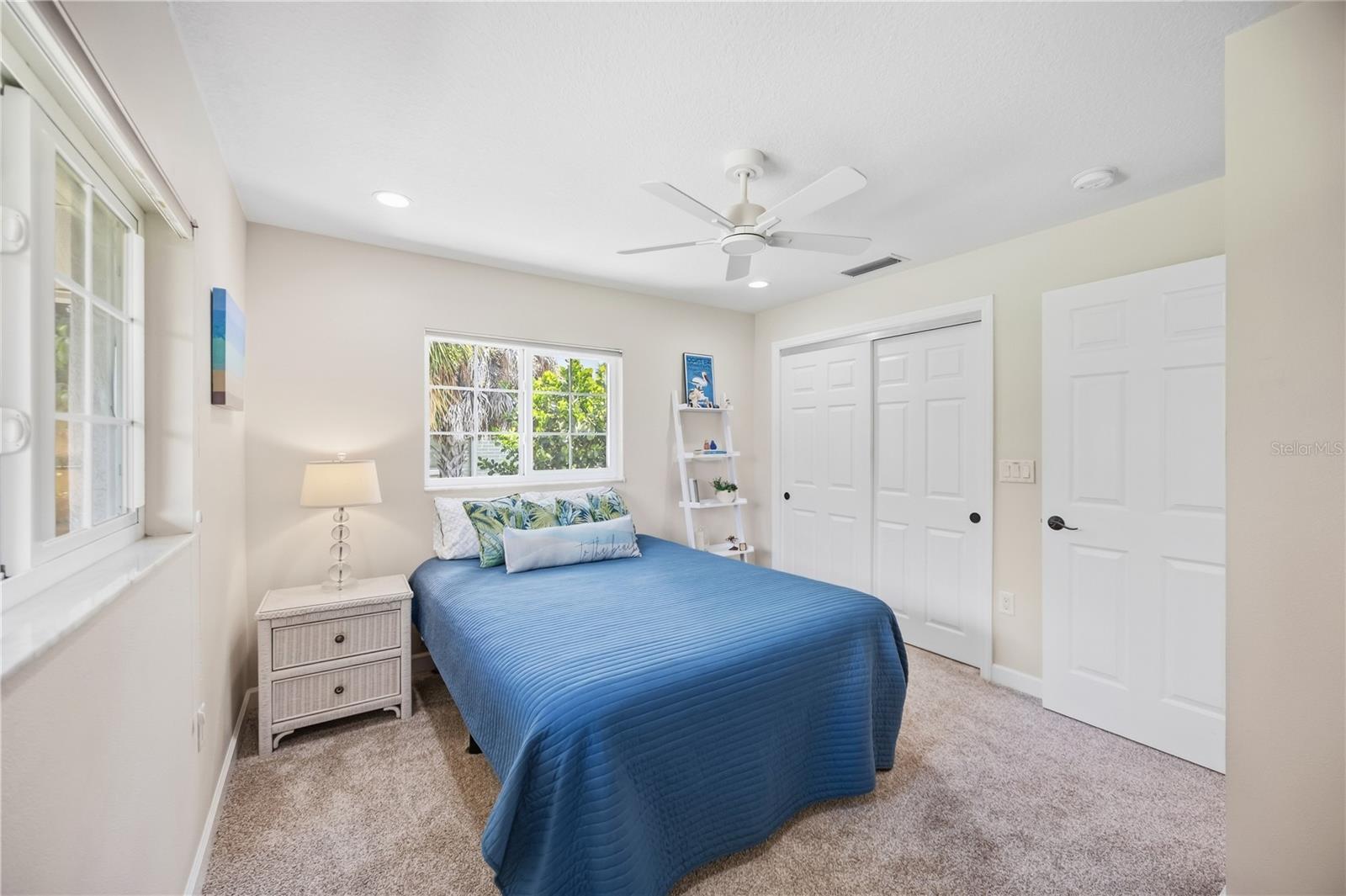 444 BAYCREST DR — photo 36