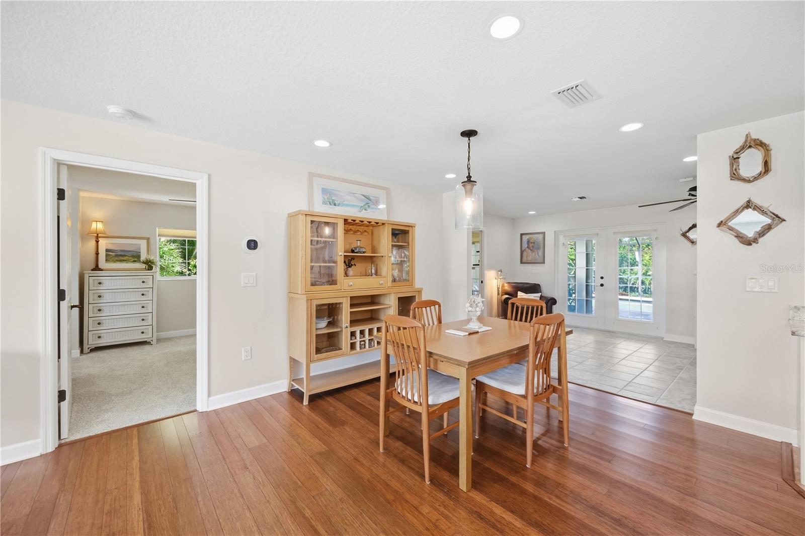 444 BAYCREST DR — photo 18