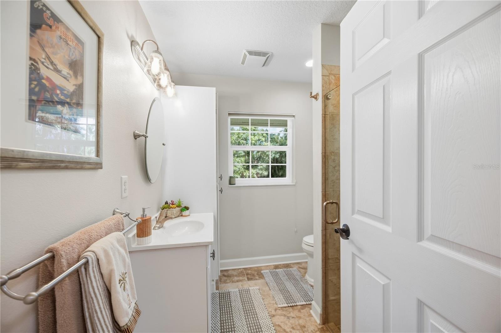 444 BAYCREST DR — photo 37