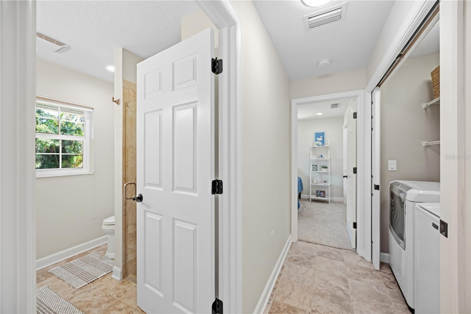 444 BAYCREST DR — photo 32