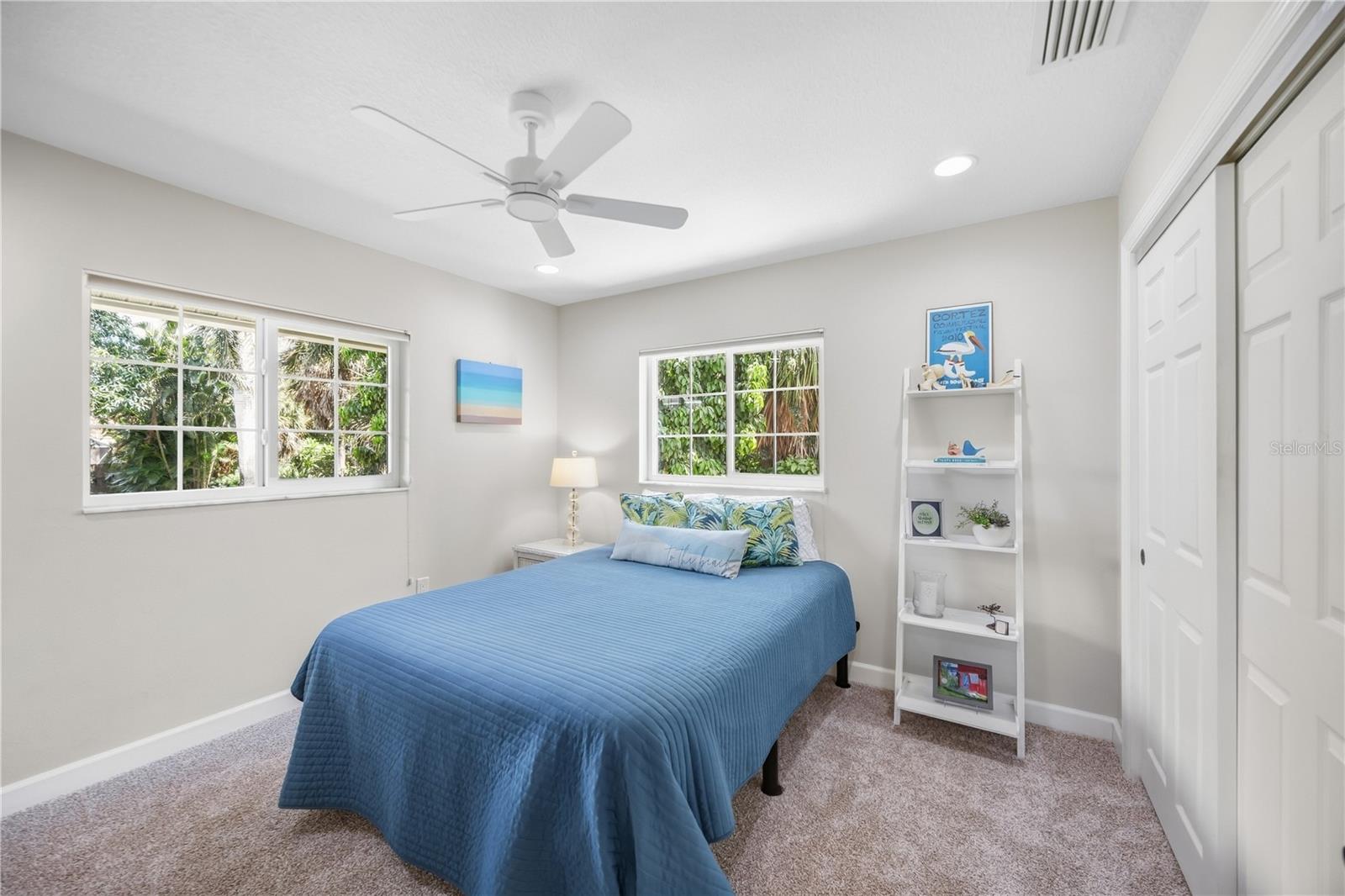444 BAYCREST DR — photo 34