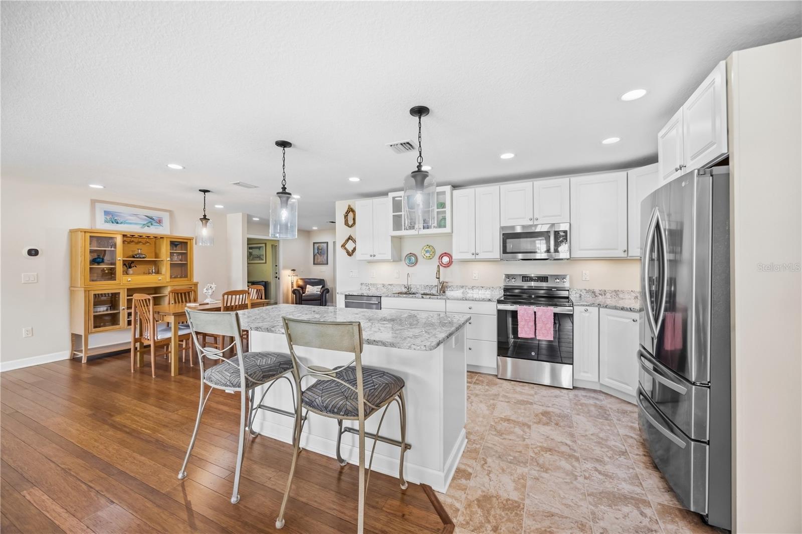 444 BAYCREST DR — photo 13