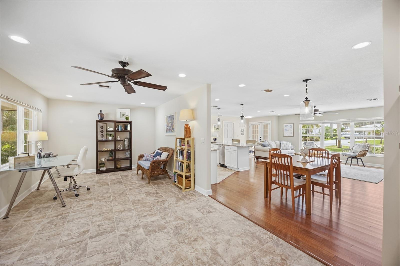 444 BAYCREST DR — photo 20