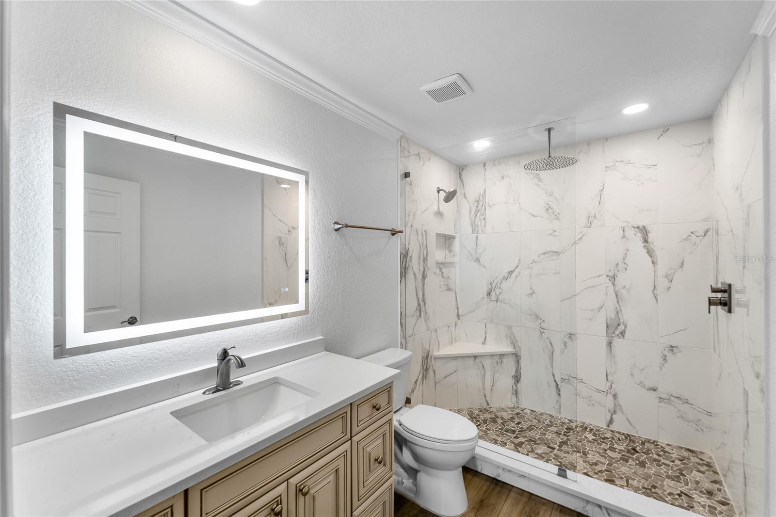 700 S HARBOUR ISLAND BLVD #323 — photo 32