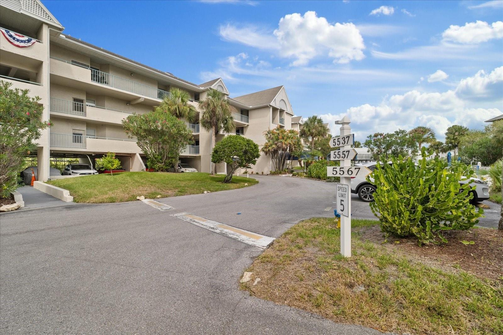 5537 SEA FOREST DR #104 — photo 41
