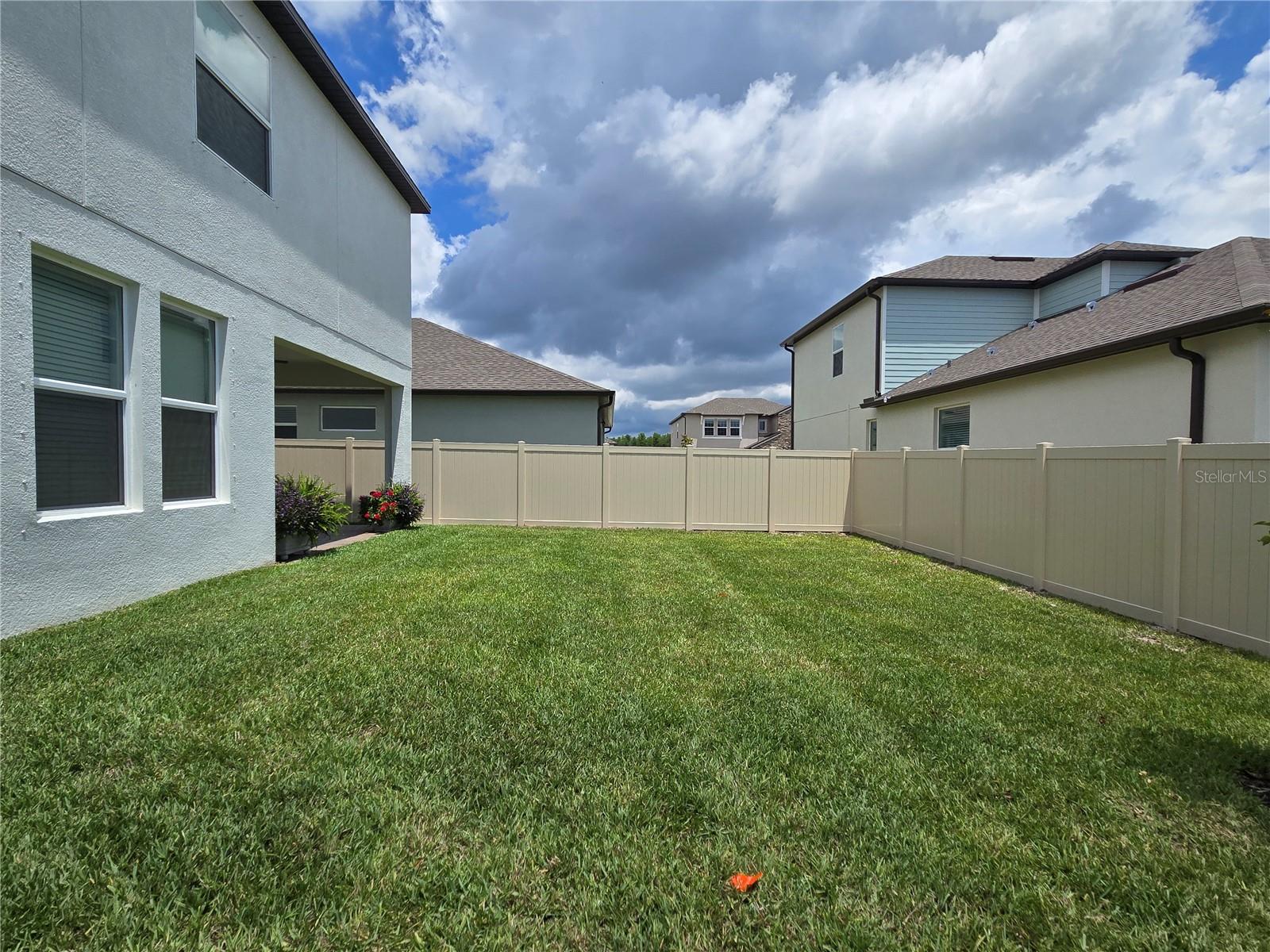 18489 SERENE LAKE LOOP — photo 33