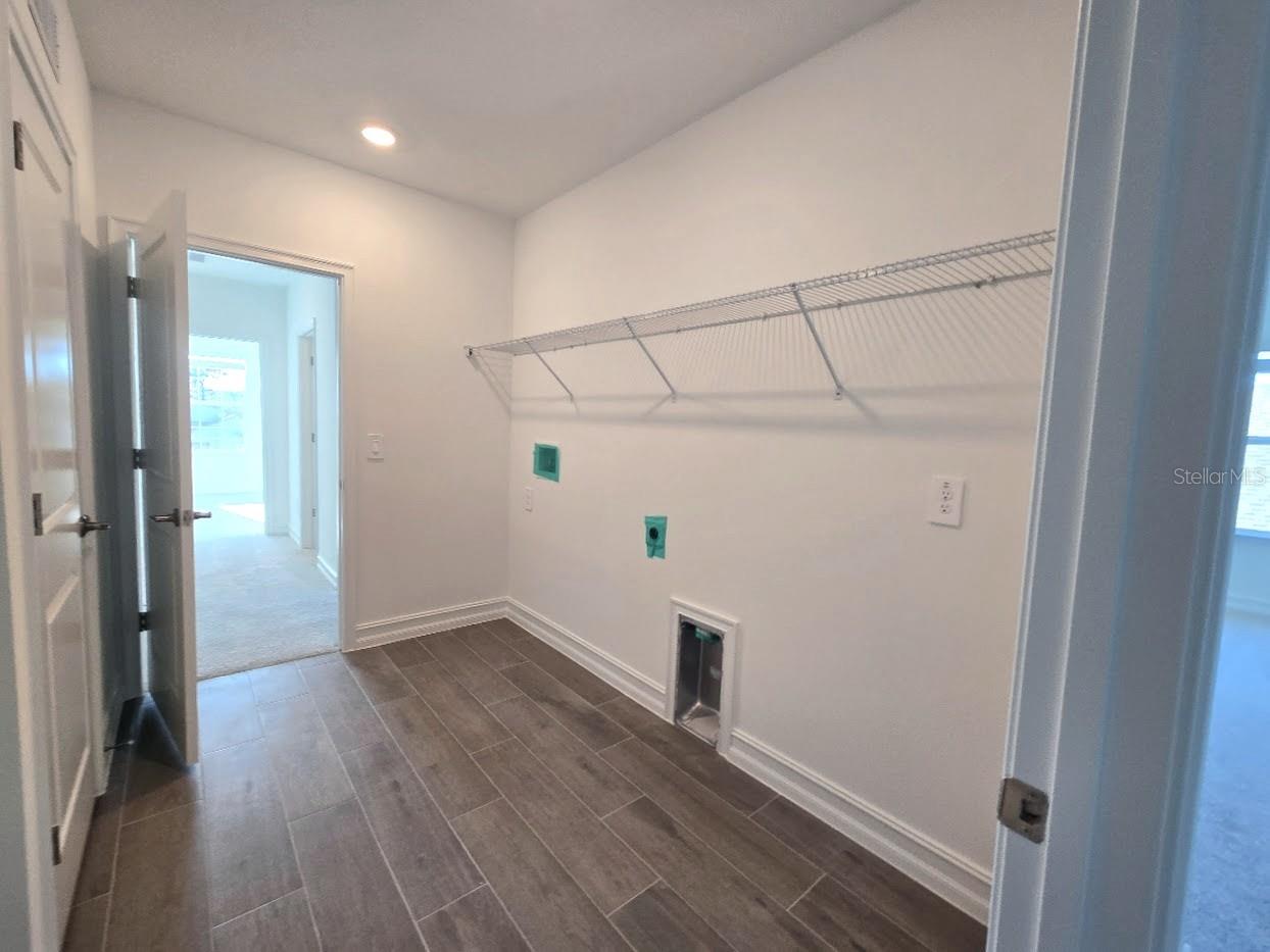18489 SERENE LAKE LOOP — photo 8