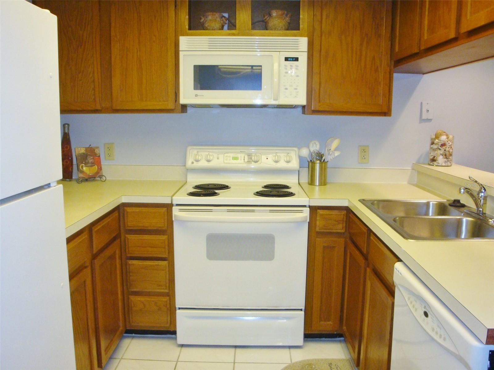 270 WOODLAKE WYNDE — photo 14