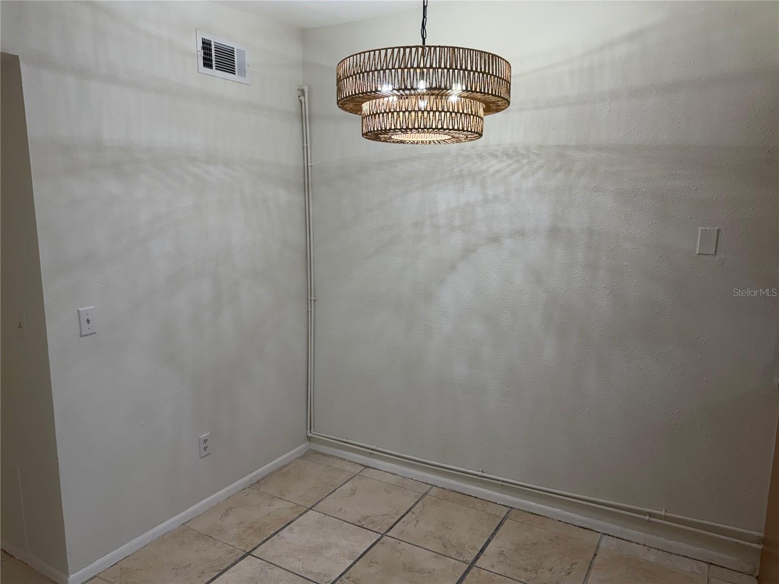 8709 N MANDARINE PL #A — photo 7