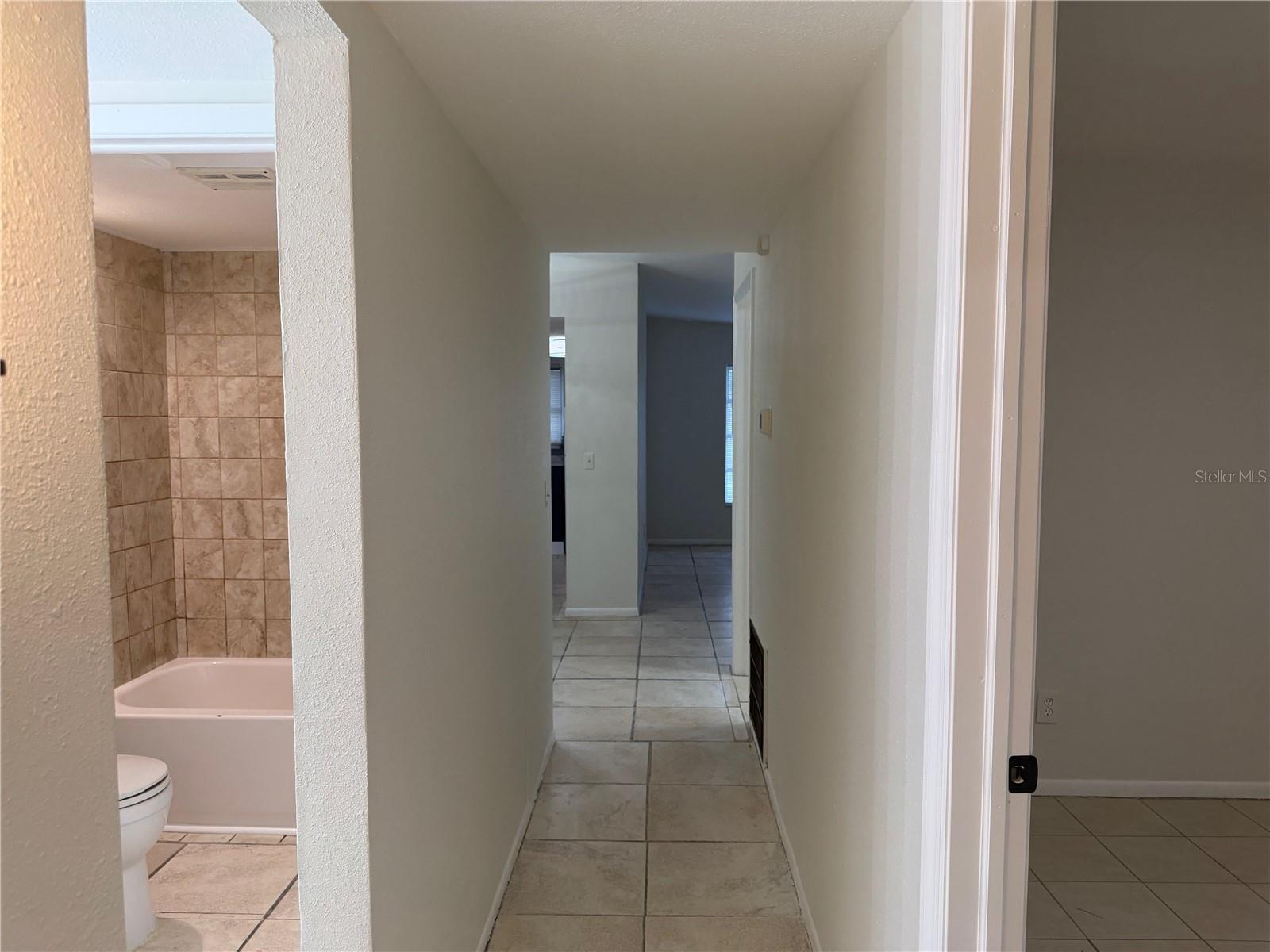 8709 N MANDARINE PL #A — photo 12