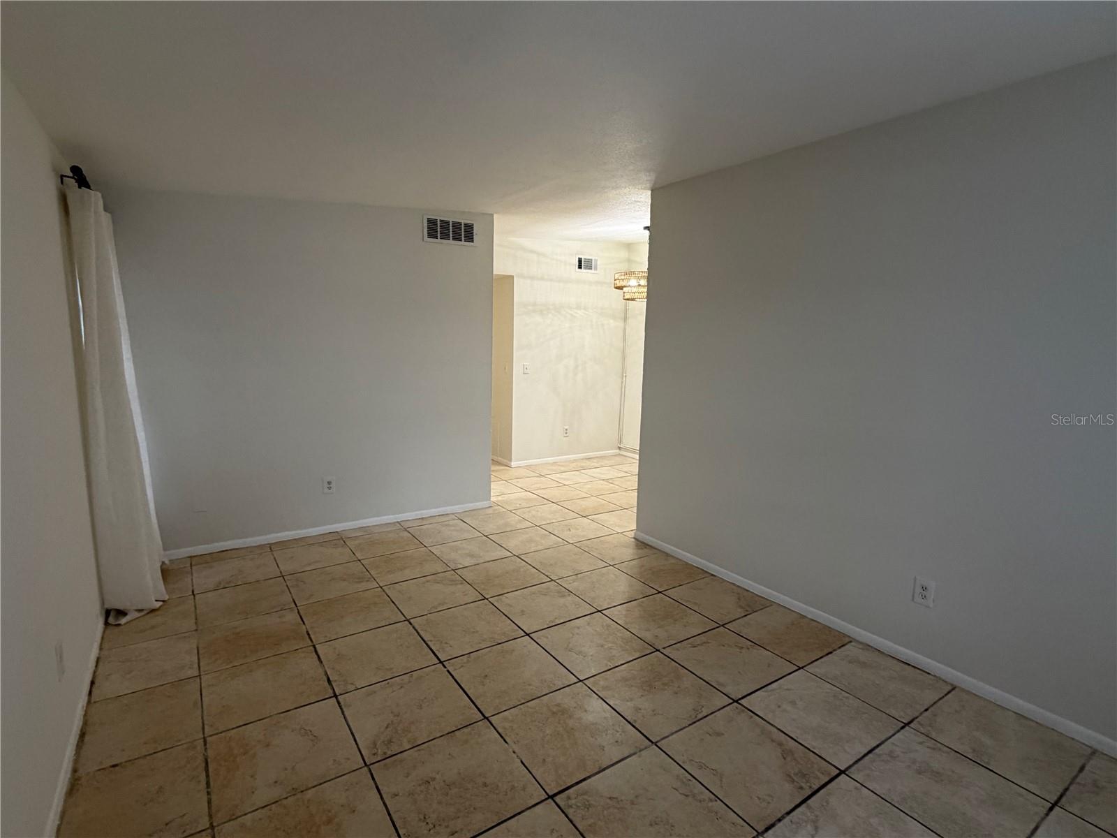 8709 N MANDARINE PL #A — photo 5