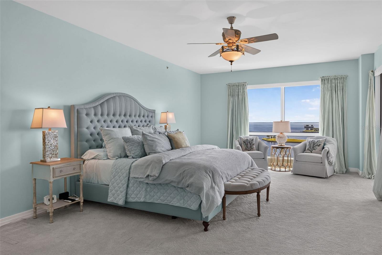400 BEACH DR NE #1004 — photo 32
