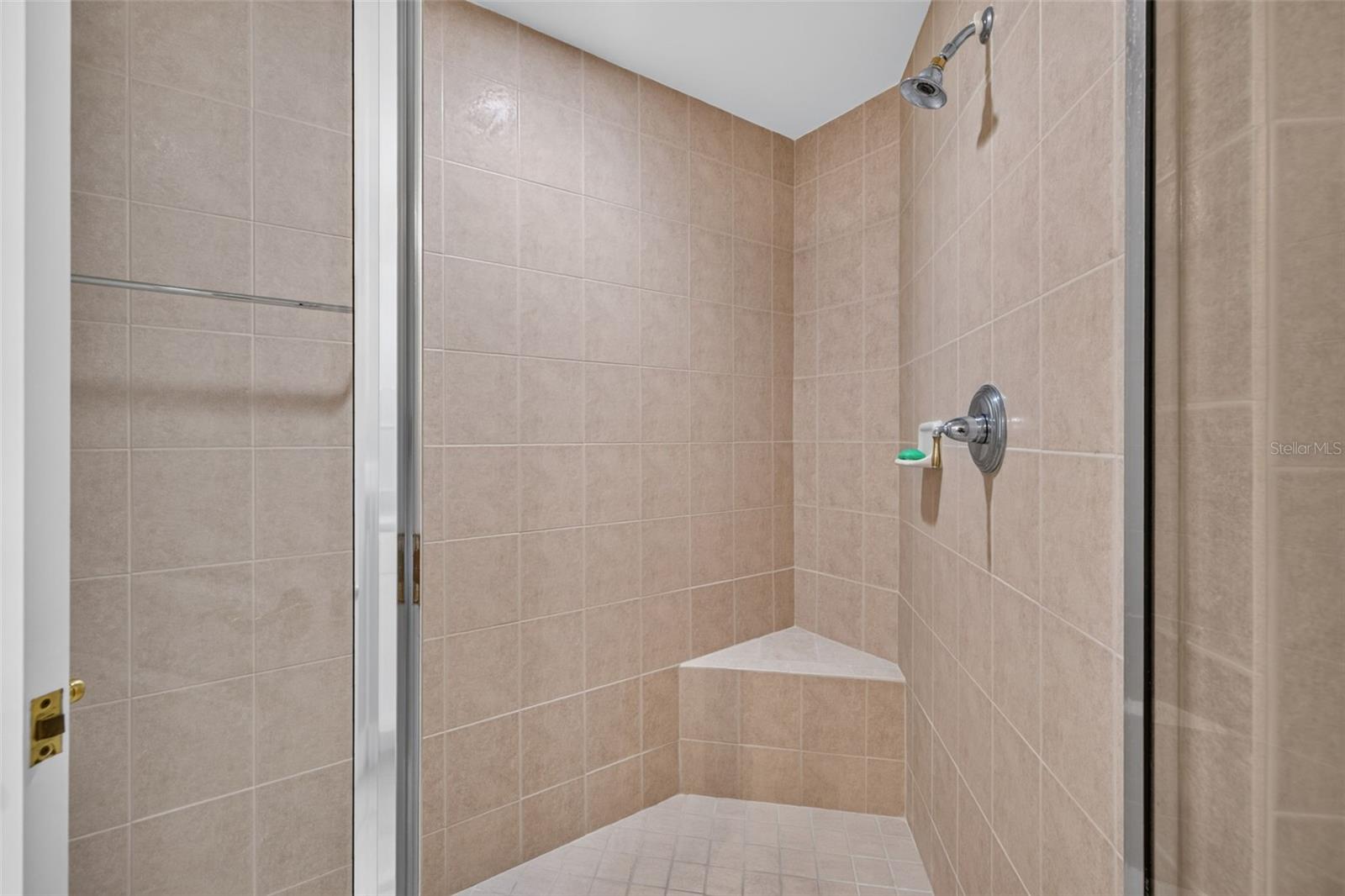 400 BEACH DR NE #1004 — photo 45