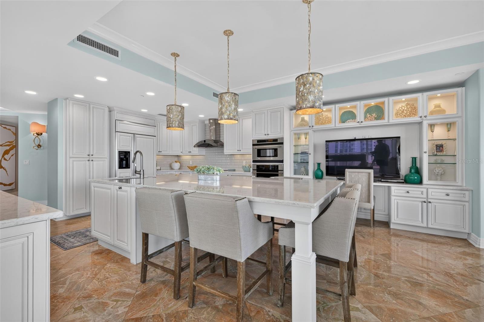 400 BEACH DR NE #1004 — photo 17
