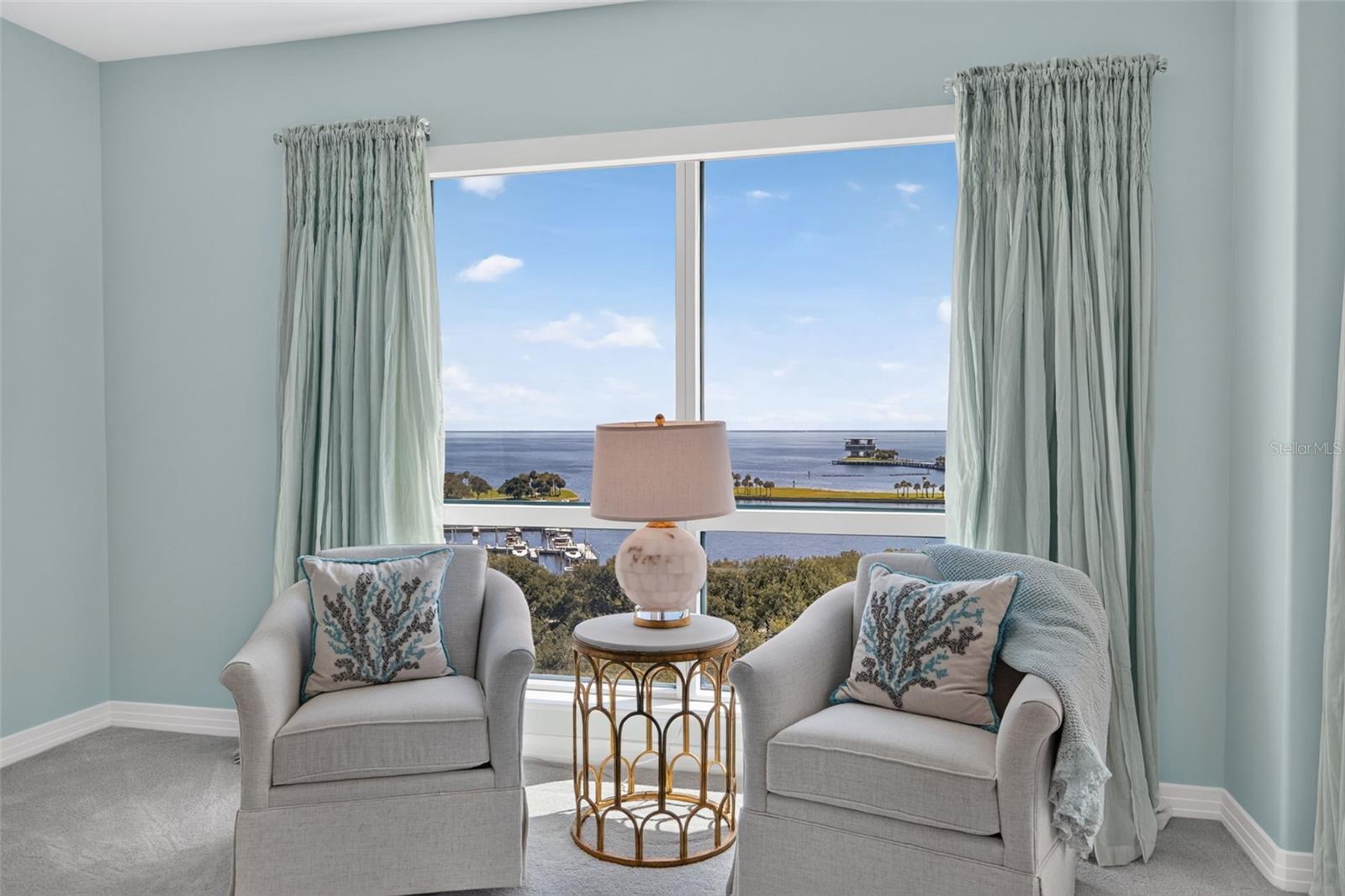 400 BEACH DR NE #1004 — photo 33
