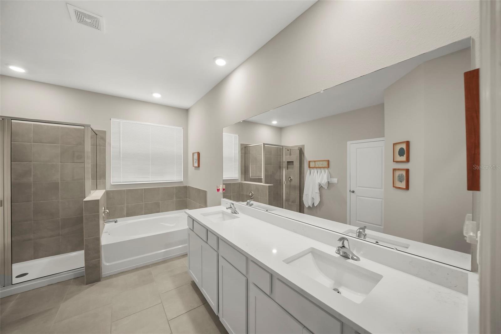 6016 WANDERING WILLOW DR — photo 12