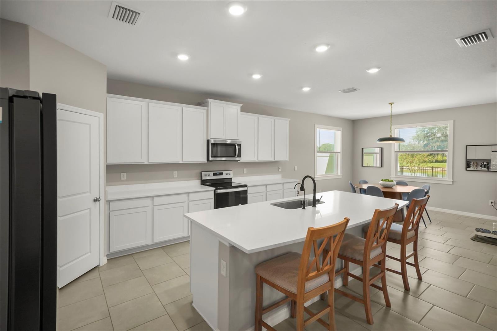 6016 WANDERING WILLOW DR — photo 3