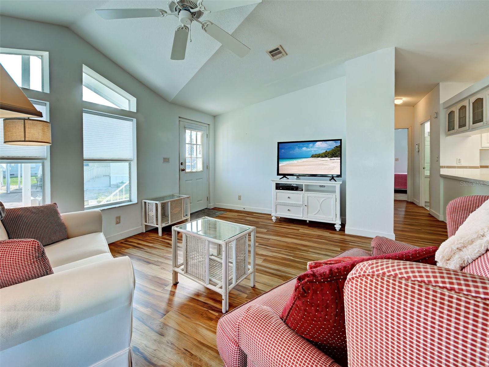 23 SIESTA CIR W — photo 16