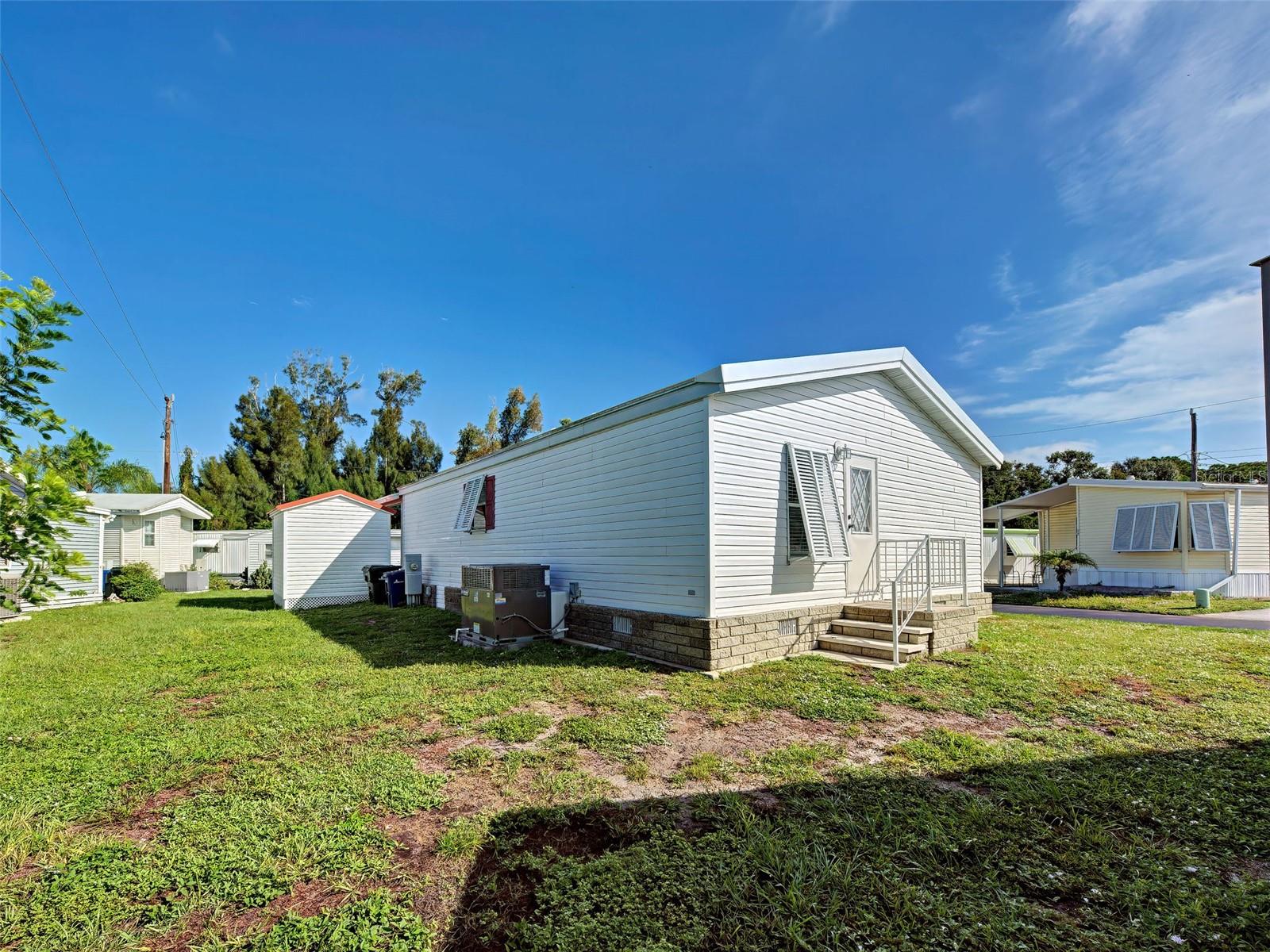 23 SIESTA CIR W — photo 7