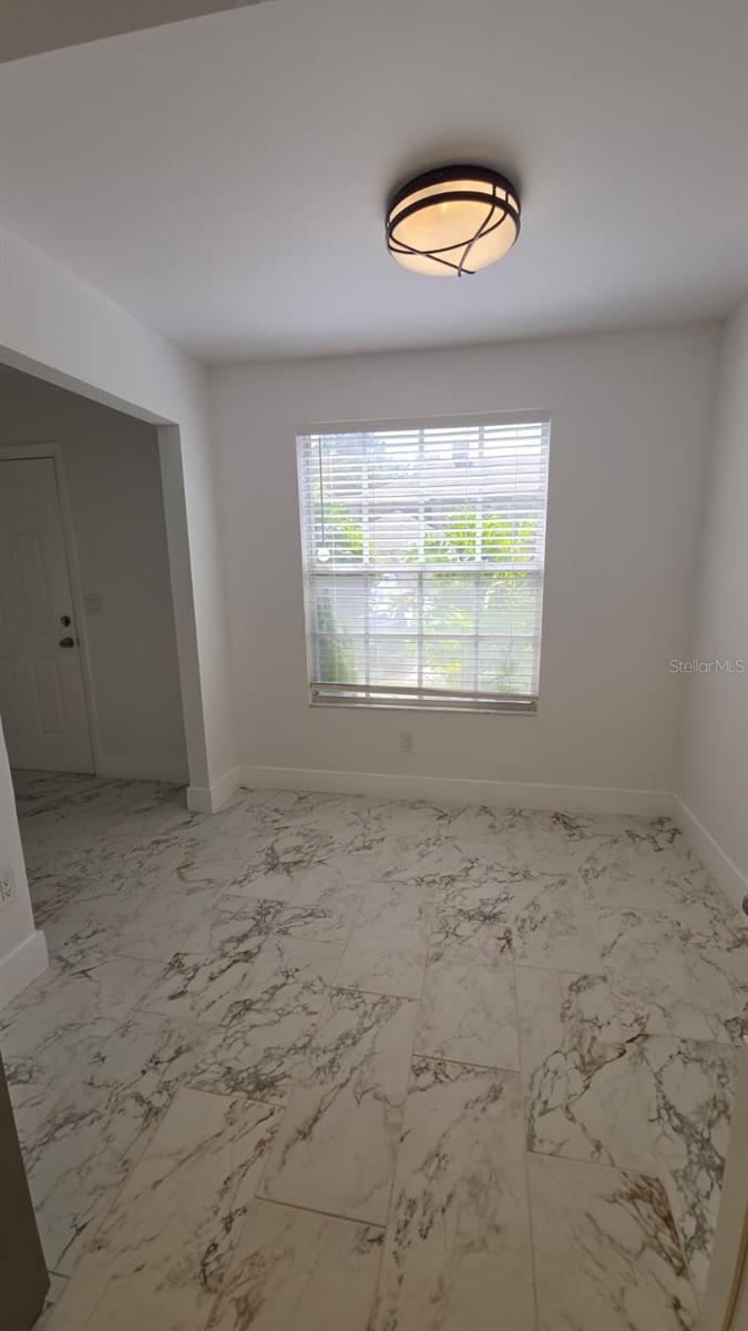 14045 NOTREVILLE WAY — photo 7