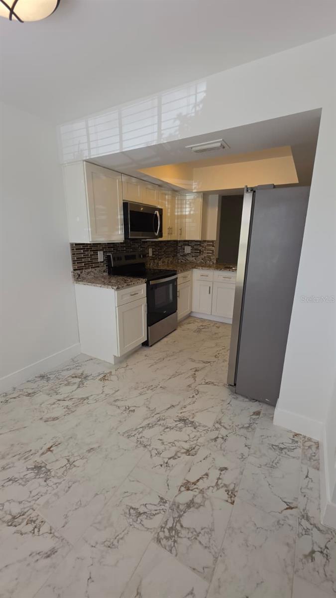 14045 NOTREVILLE WAY — photo 6