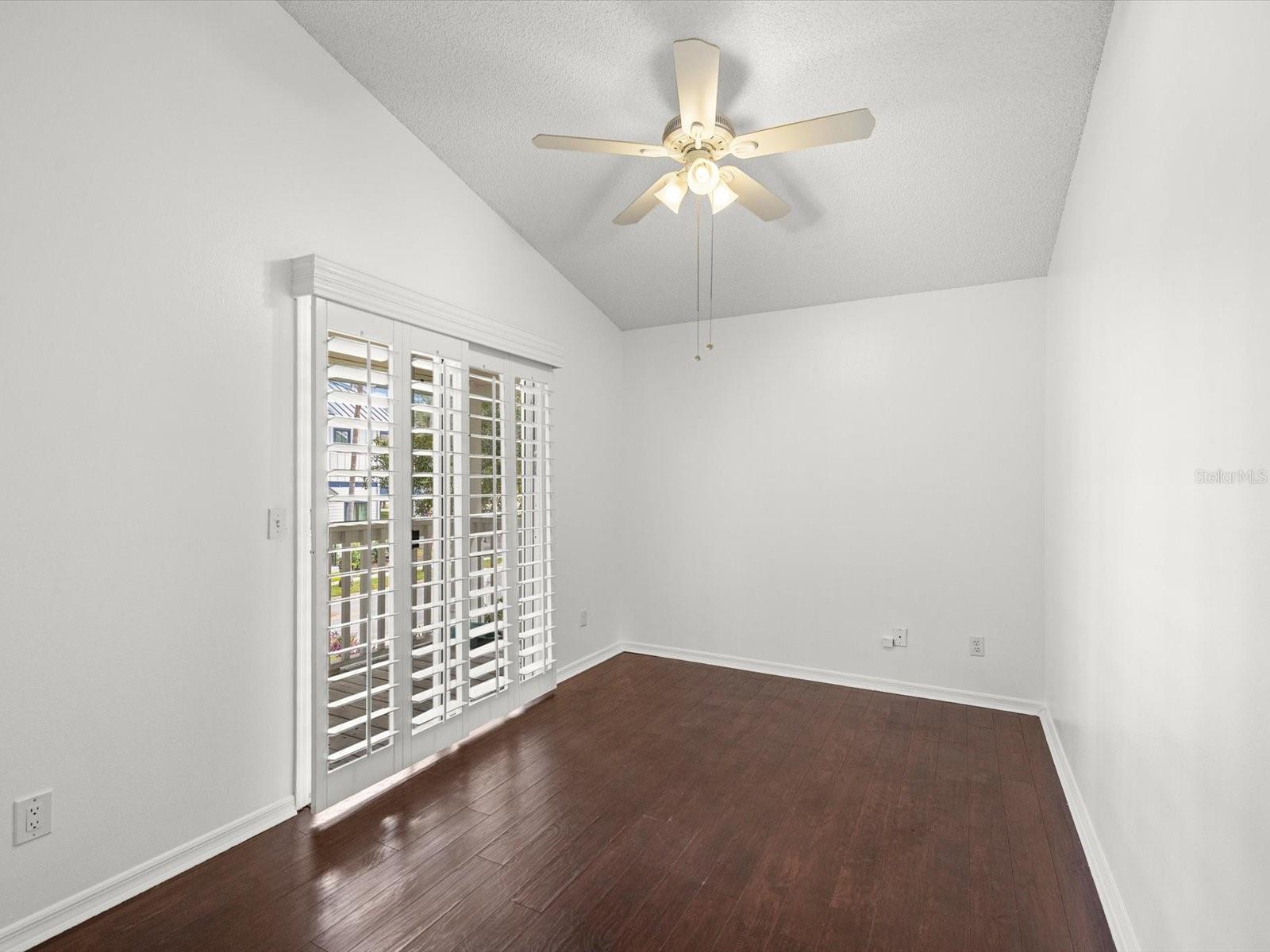 679 BROADWAY — photo 23