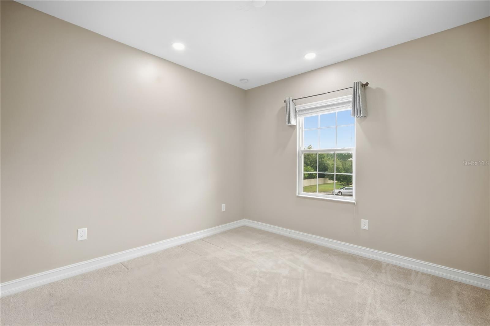 16368 HYDE MANOR DR — photo 18
