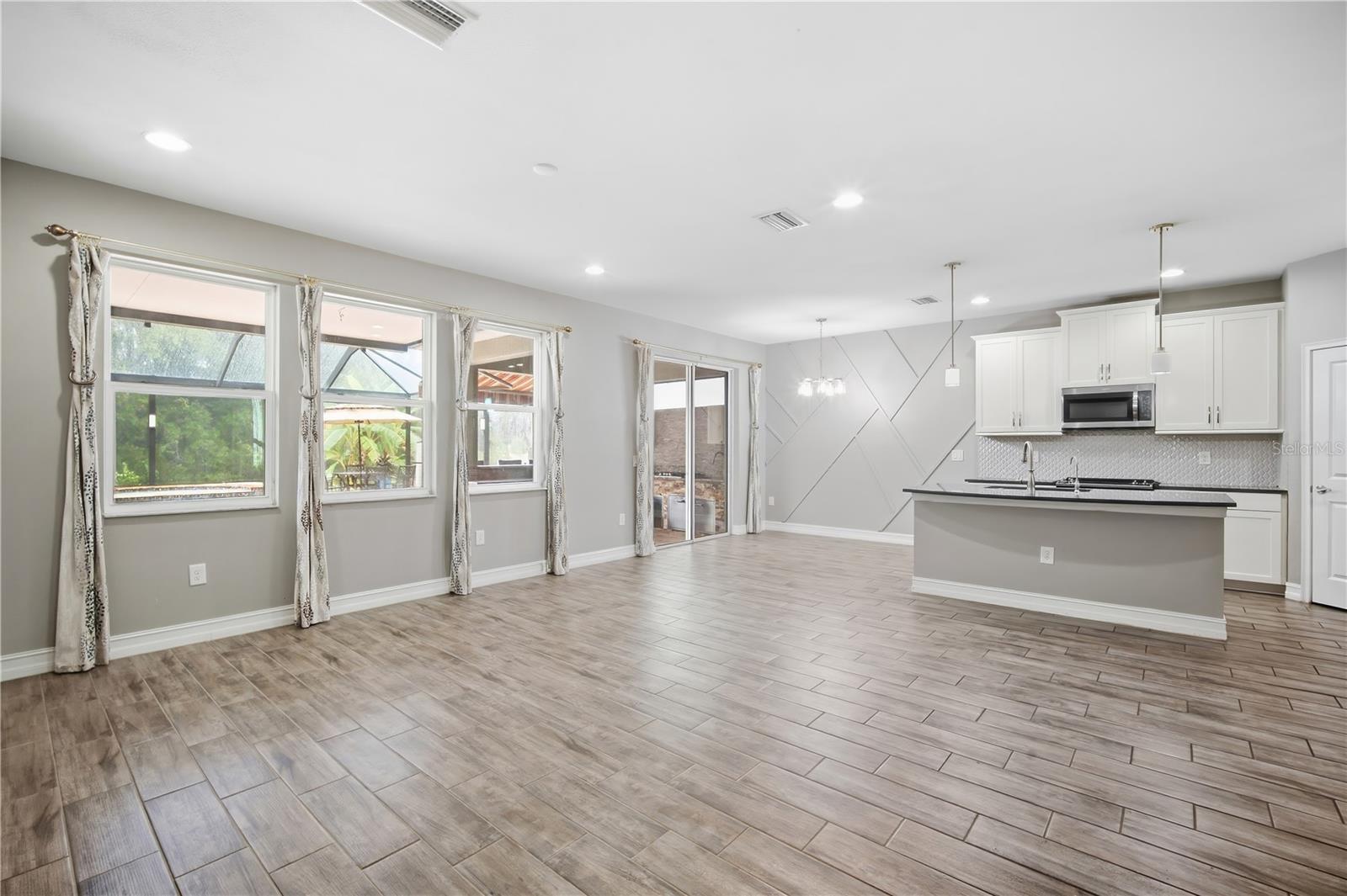 16368 HYDE MANOR DR — photo 8
