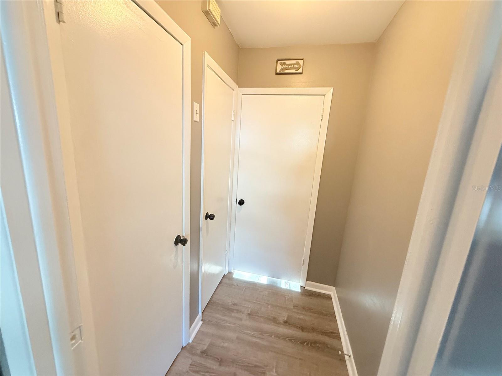 102 GLEN RIDGE AVE — photo 23
