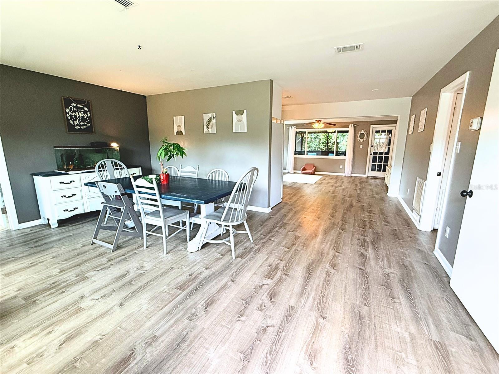 102 GLEN RIDGE AVE — photo 3