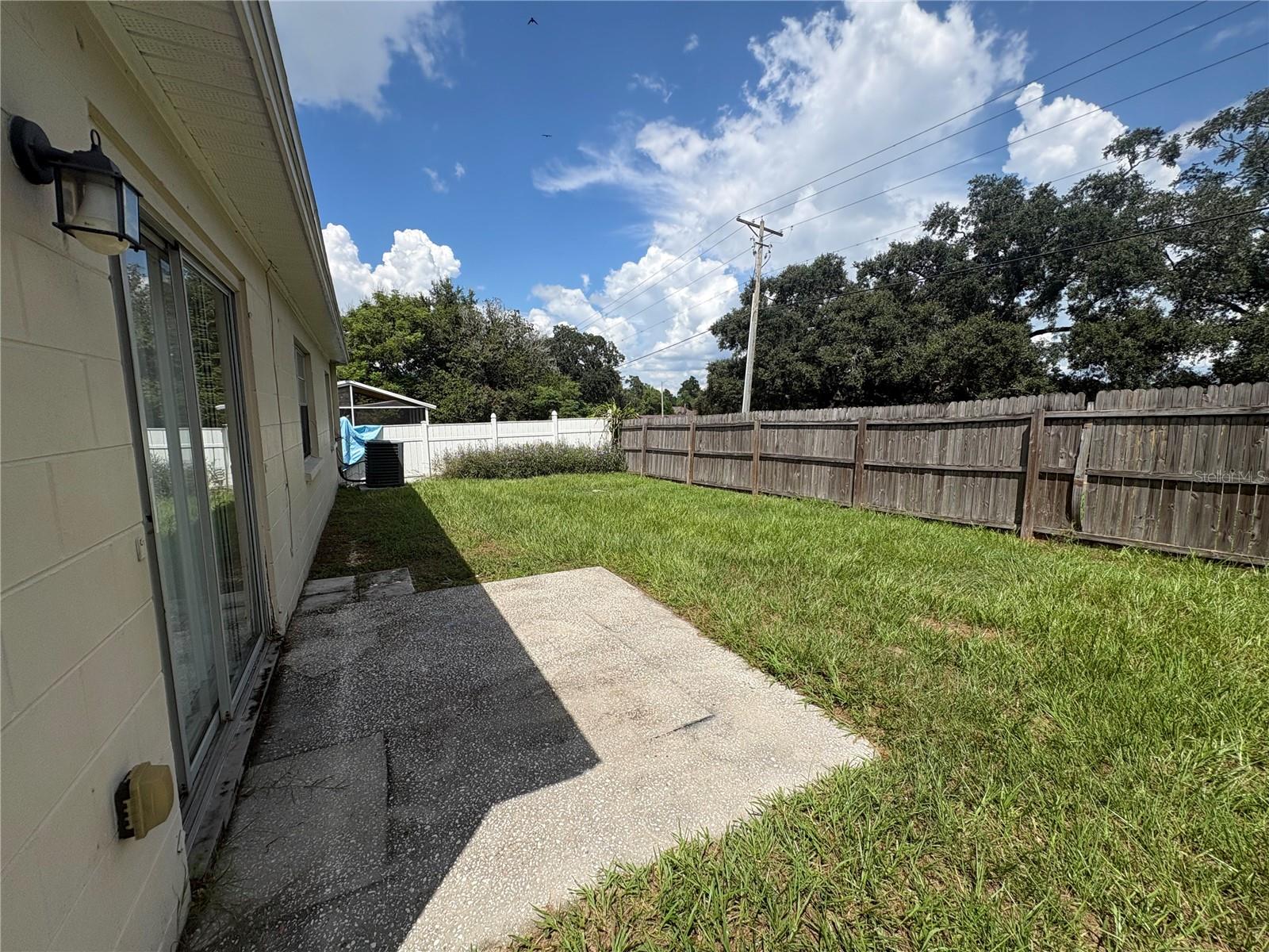432 REGAL PARK DR — photo 15