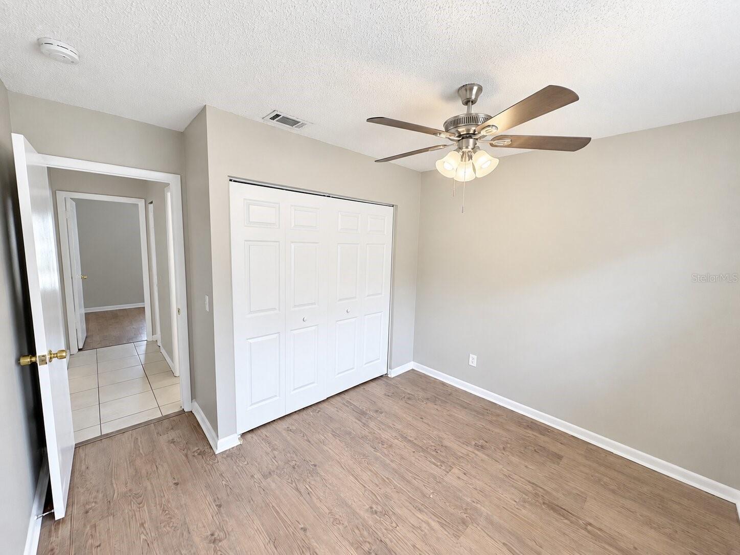 432 REGAL PARK DR — photo 12