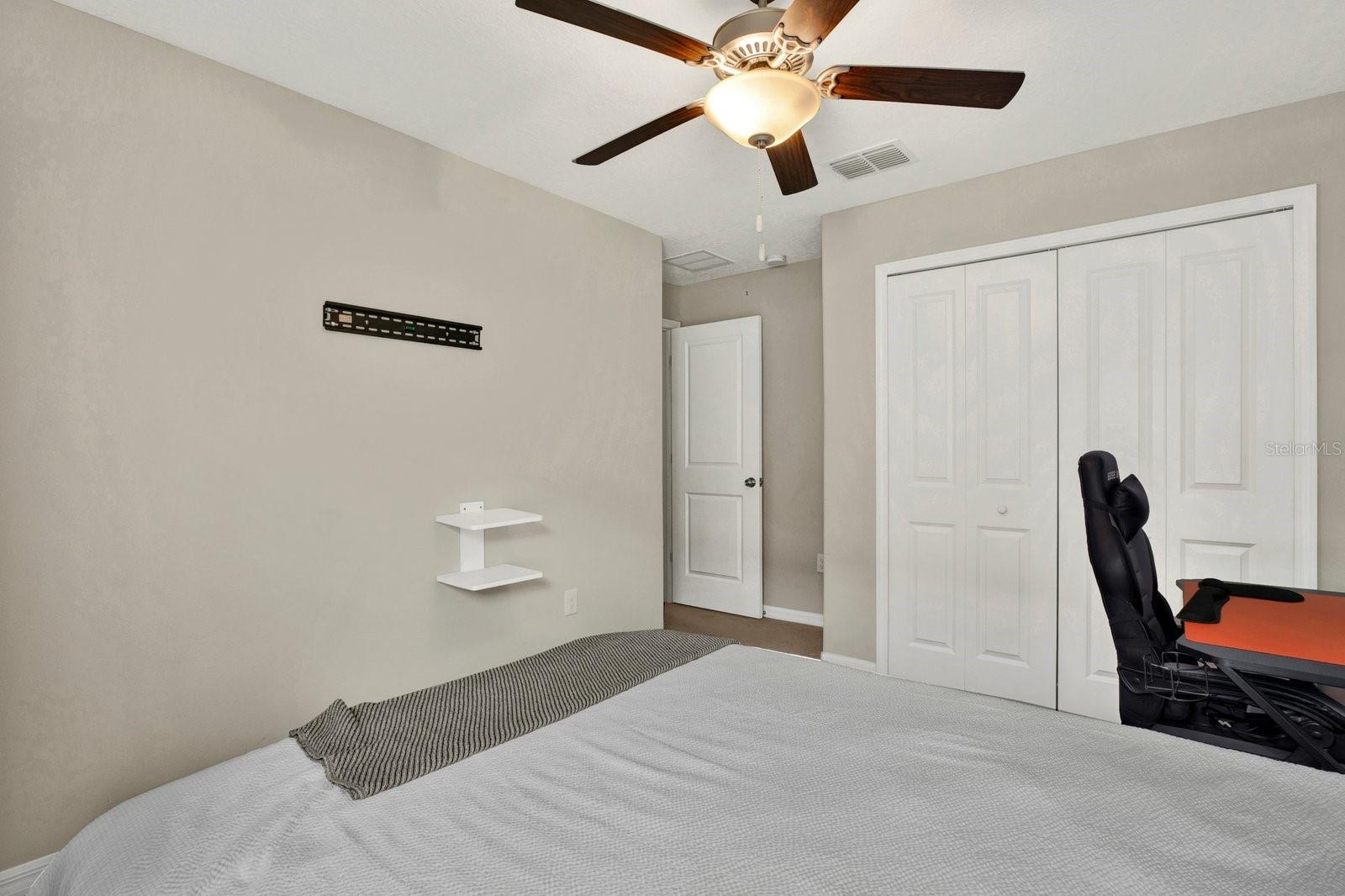 16610 DELIA ST — photo 16