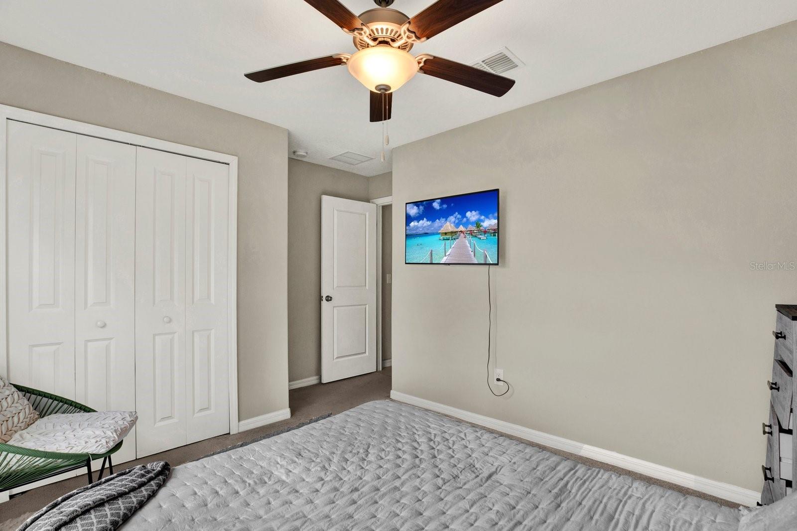 16610 DELIA ST — photo 14