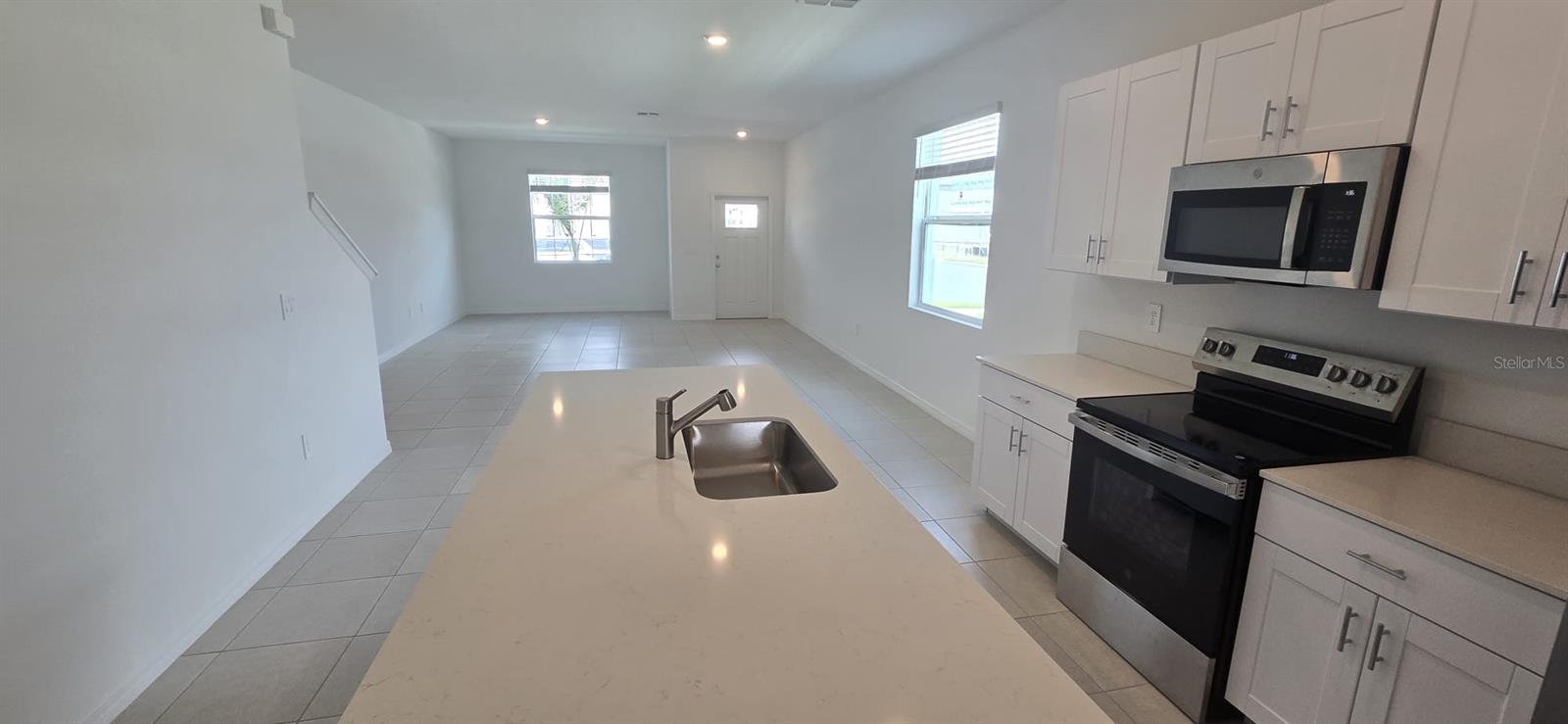 2248 LESSER GOLDFINCH DR — photo 4