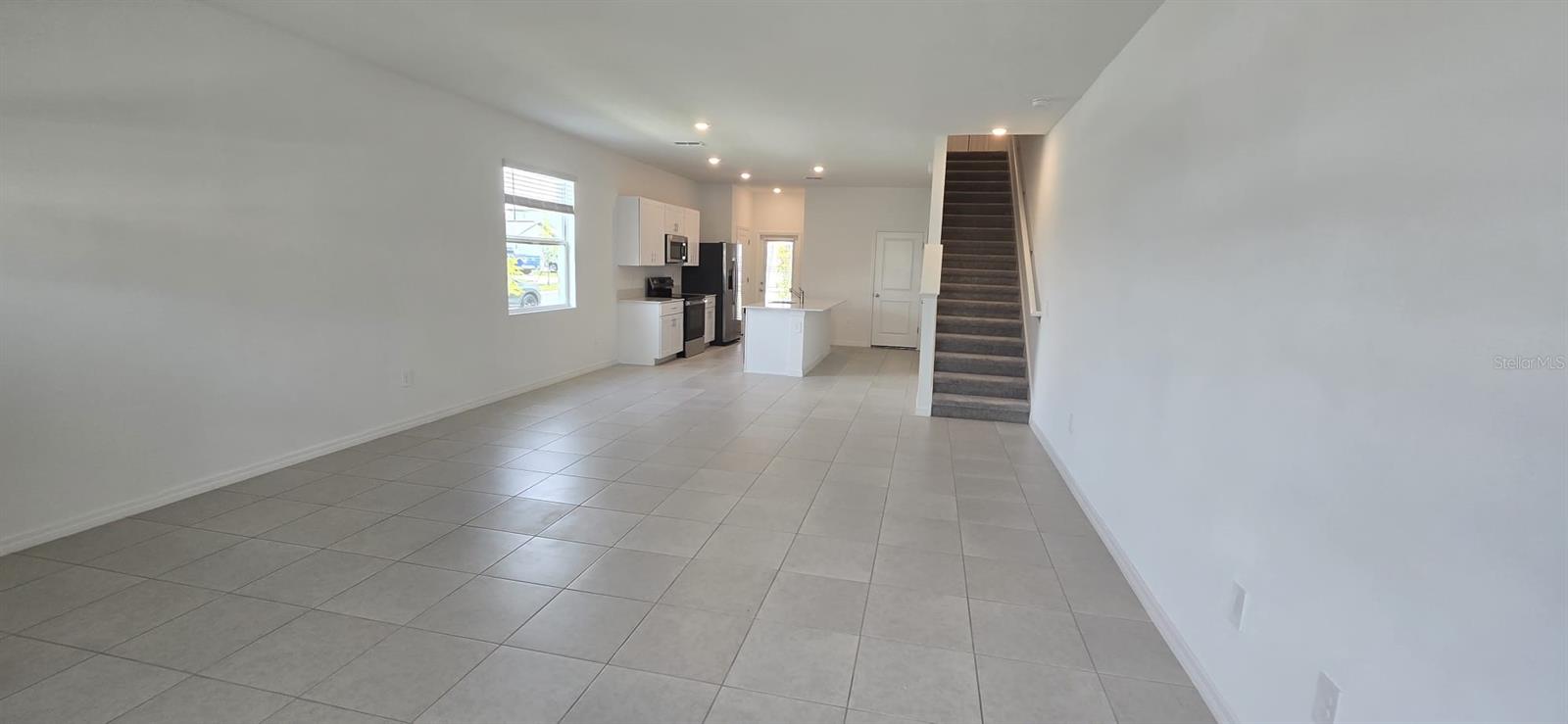 2248 LESSER GOLDFINCH DR — photo 9