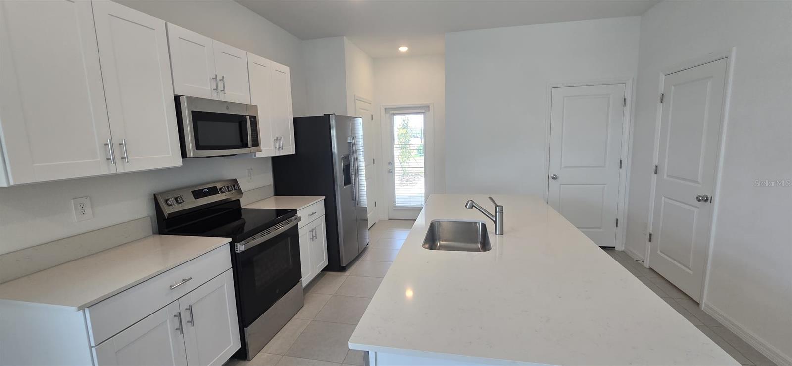 2248 LESSER GOLDFINCH DR — photo 7