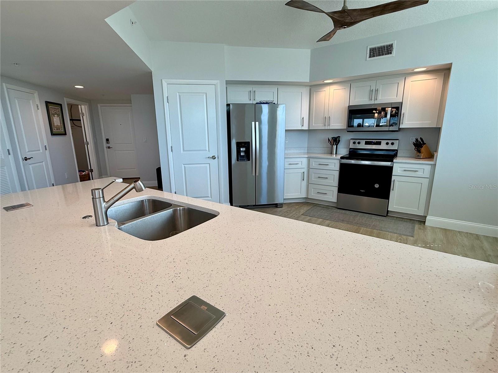 960 STARKEY RD #10501 — photo 4