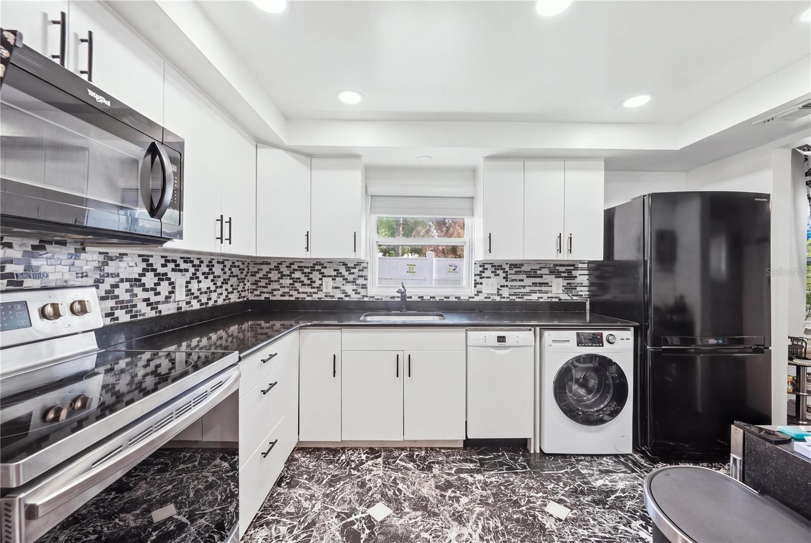 5060 76TH AVE N #100 — photo 5