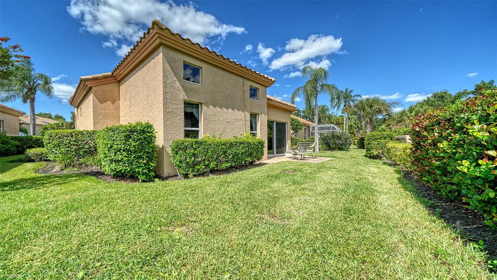 4060 JARDIN LN — photo 15