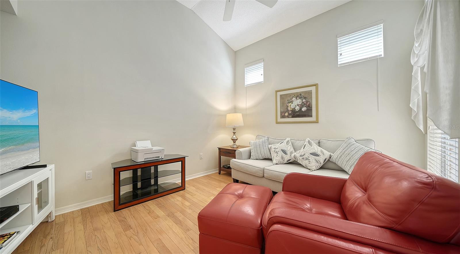 4060 JARDIN LN — photo 34