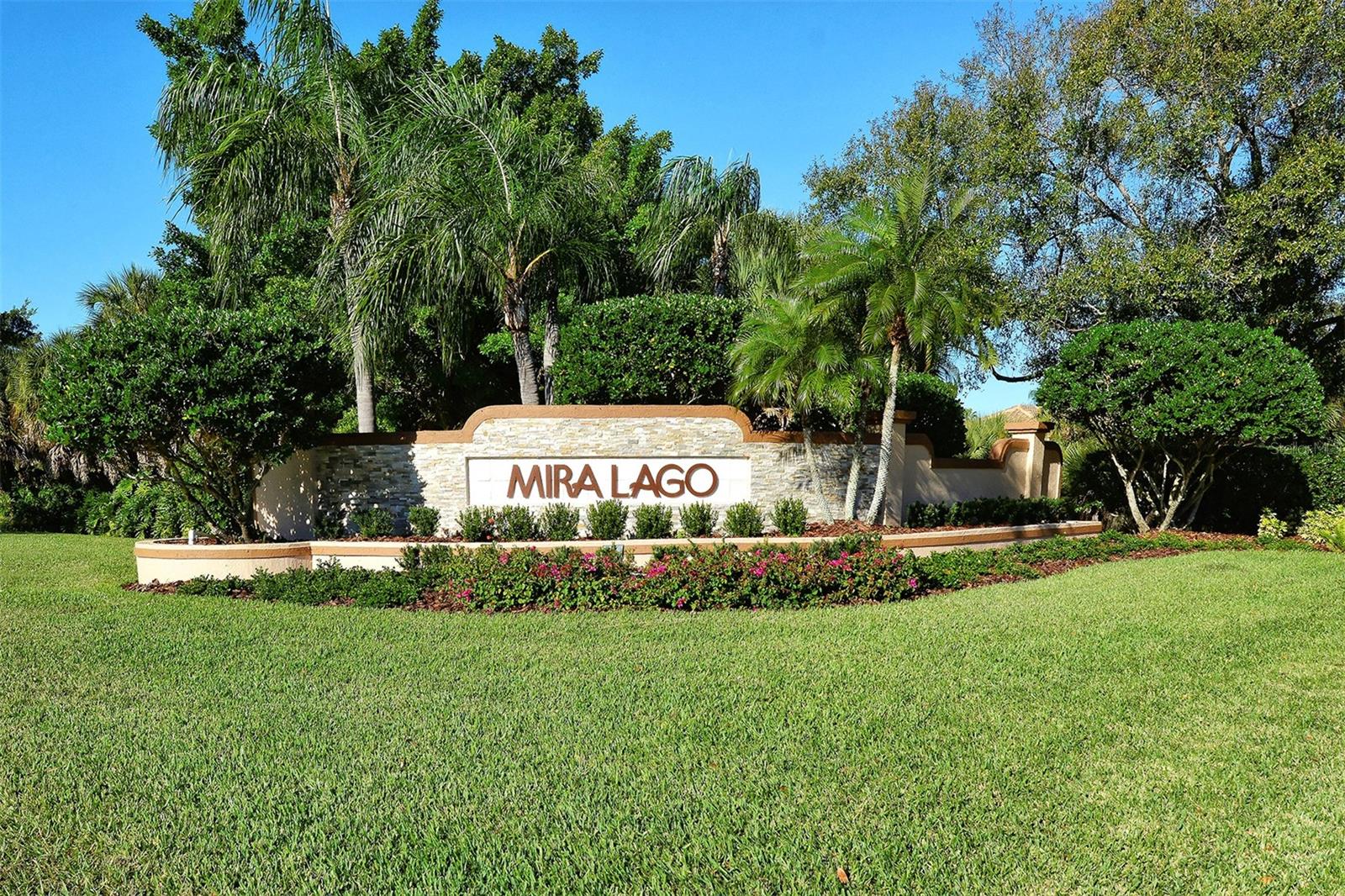 4060 JARDIN LN — photo 37