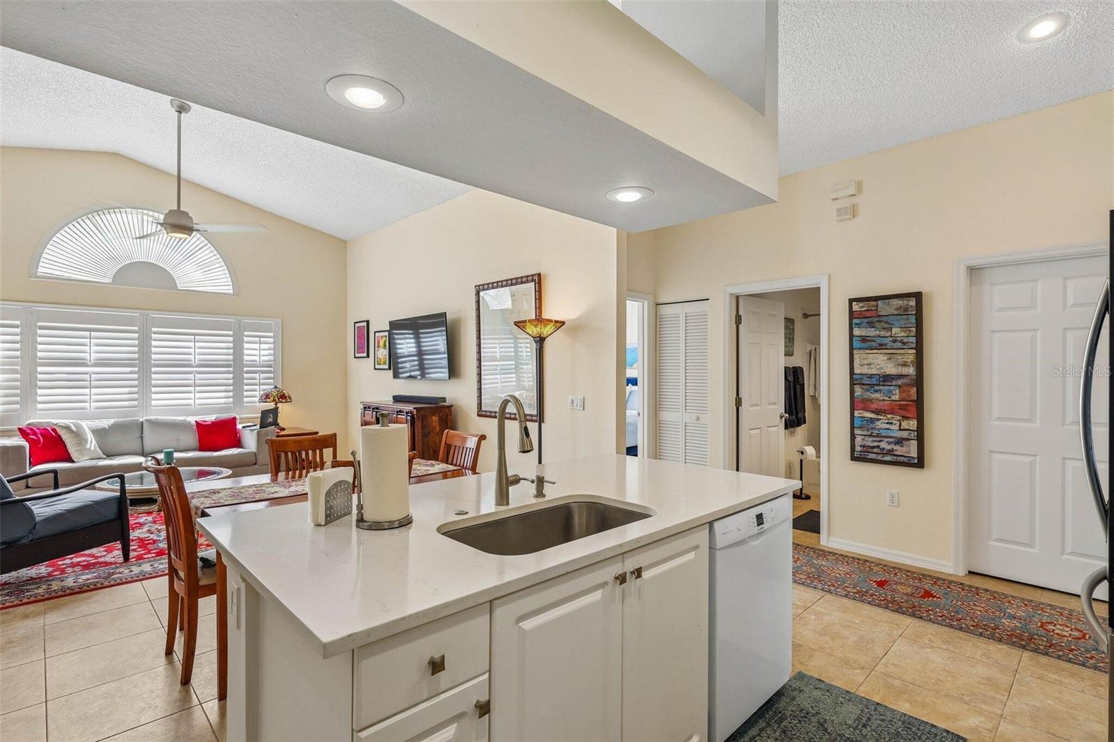 7266 ELEANOR CIR #203 — photo 14
