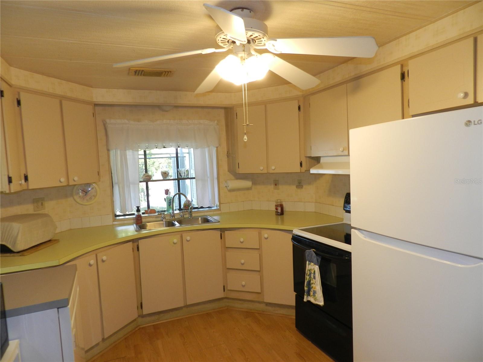 3041 BUCKNER CT — photo 10