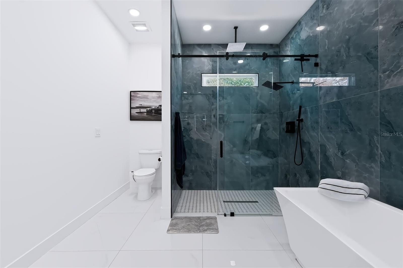 2143 W SAINT CONRAD ST — photo 18